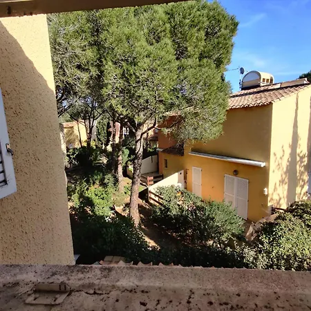 דירה Mezzanine Climatise - Pinede - A Pied Sous Les Pins *